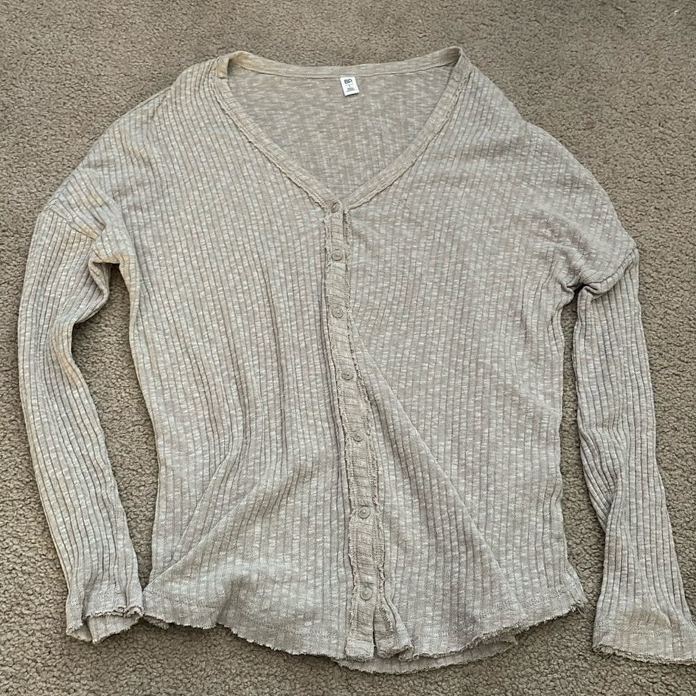 “BP”: Sweater